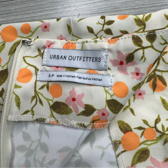 URBAN OUTFITTERS Floral Midi Skirt with High Slit Size SP - Picture 8 of 14